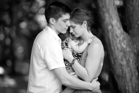 Jesus-family-portraits-Meadowlark-Botanical-Gardens-Vienna-Virginia-004