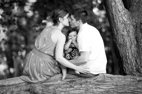 Jesus-family-portraits-Meadowlark-Botanical-Gardens-Vienna-Virginia-024